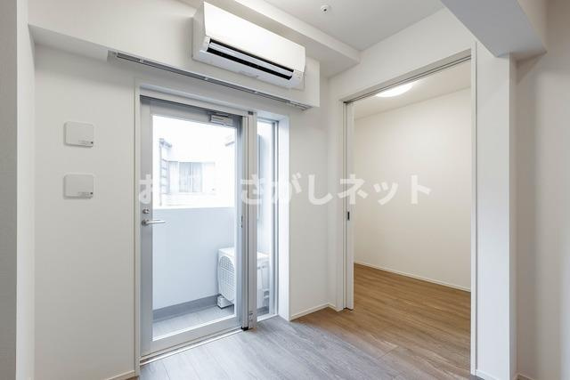 アジールコート三宿テラス【おとり物件なし】#学生・社会人にオススメ！初期費用分割払いOK！の居間・リビング