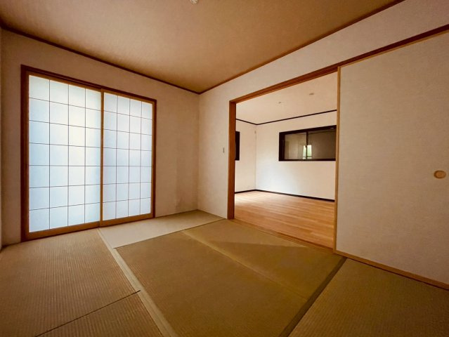 【和室】 | 練馬区三原台２丁目　中古戸建て | 心安らぐ和の空間で、家族のくつろぎ時間をやさしく包みます