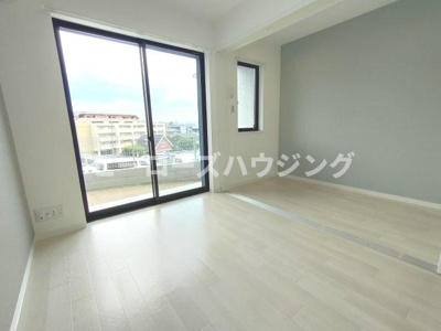 【居間・リビング】 | リアコート阪大前