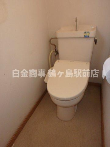 坂戸市鶴舞中古戸建のトイレ