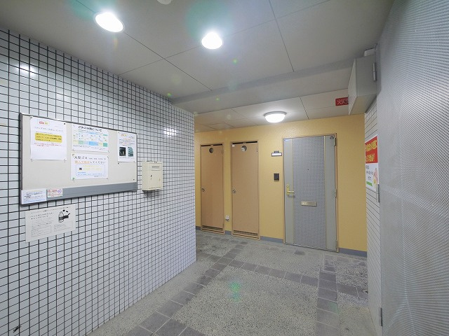 シティパレスＪＲ奈良Ｐ７のエントランス|ゆとりのあるエントランスです