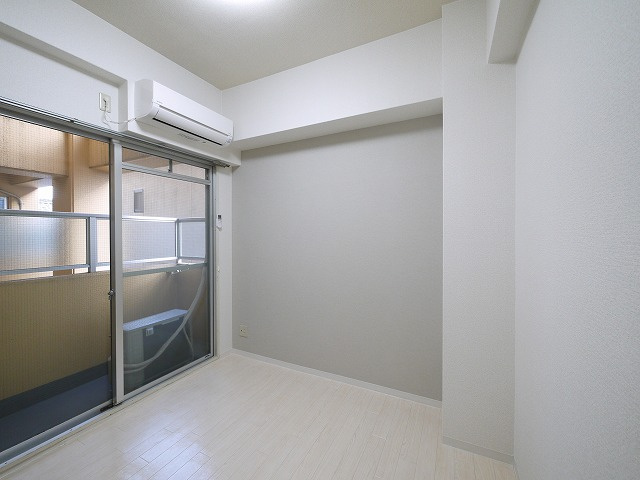 シティパレスＪＲ奈良Ｐ７の洋室|明るい洋室です