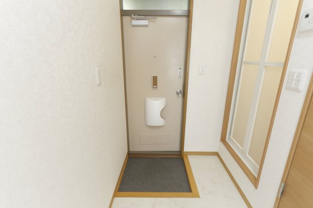 シティハイムメゾンMICの玄関