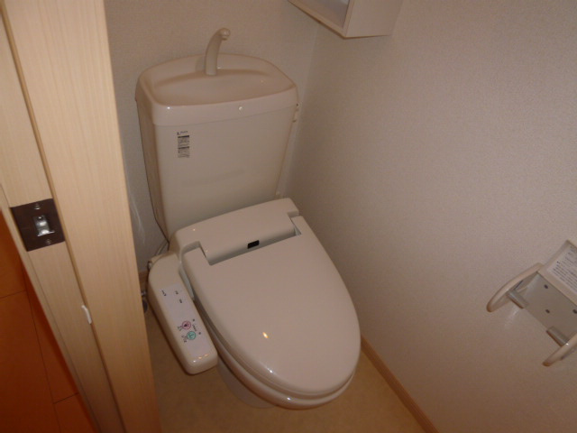 ＳＵＮ’Ｓ　ＧＡＲＤＥＮ中央Ⅲのトイレ|ウォシュレット