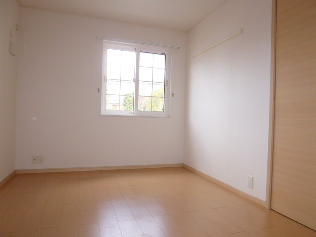 ＳＵＮ’Ｓ　ＧＡＲＤＥＮ中央Ⅲの洋室