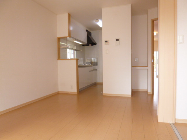 ＳＵＮ’Ｓ　ＧＡＲＤＥＮ中央Ⅲの居間・リビング