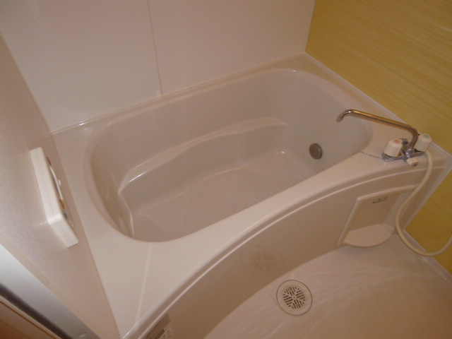 ＳＵＮ’Ｓ　ＧＡＲＤＥＮ中央Ⅲの浴室