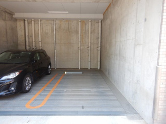 【駐車場】