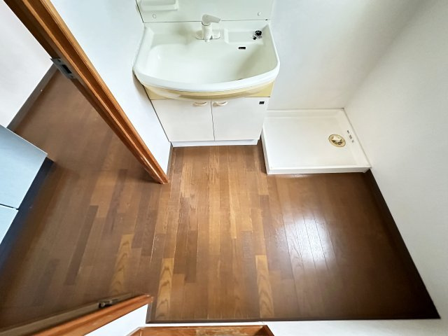 エトワール城見の洗面所