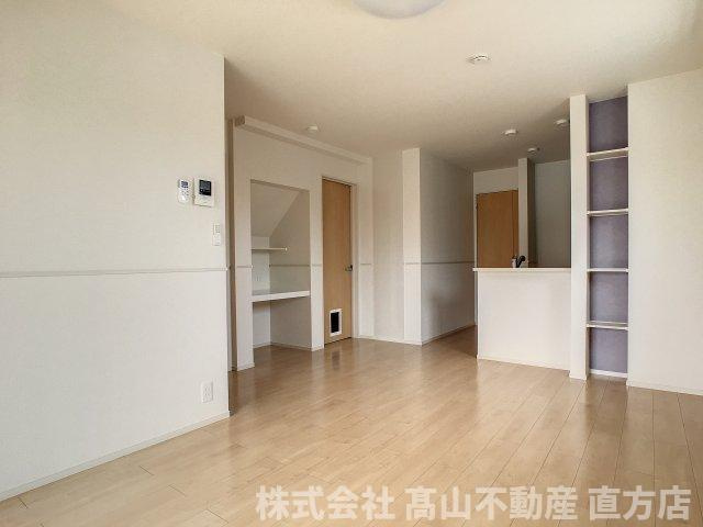 ニューメゾン感田Ａの居間・リビング