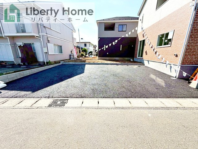 石岡市東光台第4　新築戸建　3号棟の駐車場