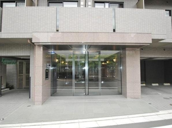 ルーブル亀戸のエントランス