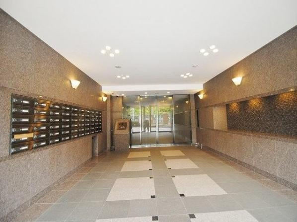 ルーブル亀戸のエントランス