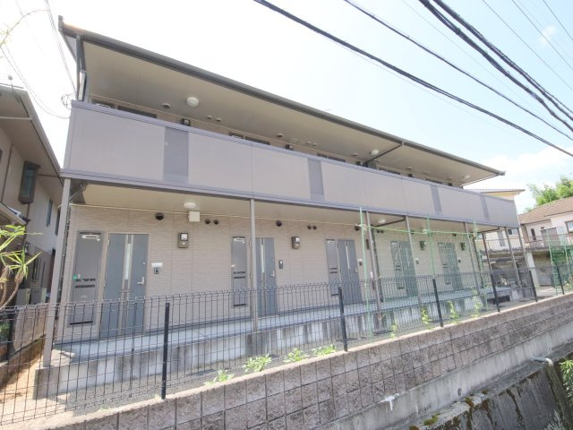 カラコレスの外観