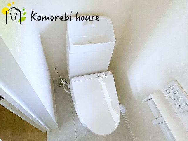 第1　見沼区東宮下　新築一戸建て　ハートフルタウン　Aのトイレ|清潔感のあるトイレです