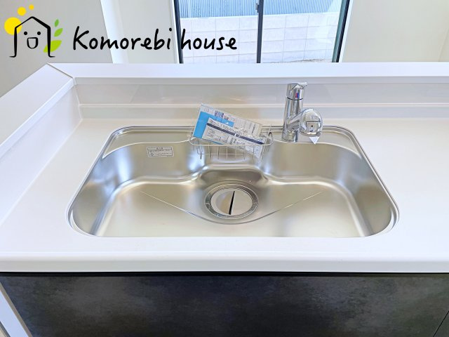 第1　見沼区東宮下　新築一戸建て　ハートフルタウン　Aのキッチン|使いやすいキッチンです