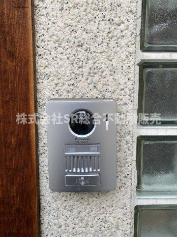 日下町3丁目中古戸建の防犯設備|モニター付きインターホンがあり女性やお子様にも安心です！
