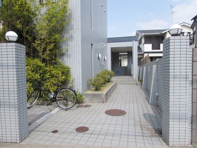 マンションゆうのエントランス