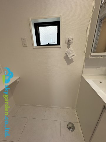 藤沢市片瀬　新築戸建　全1棟のランドリースペース