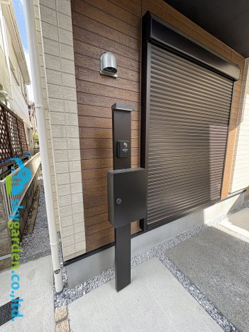 藤沢市片瀬　新築戸建　全1棟のその他|郵便受け　表札　インターホン