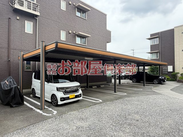 MAST東櫛原　B棟の駐車場|駐車場があるので、車を買う予定の方も安心です