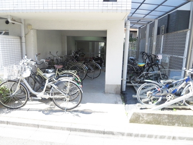 北区赤羽西６丁目の賃貸マンションのその他共用部分|自転車置き場です☆