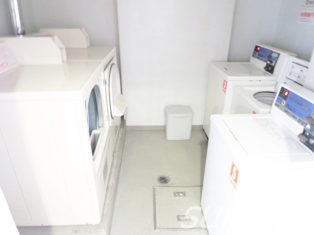 北区赤羽西６丁目の賃貸マンションのその他共用部分|１Ｆコインランドリーあり☆