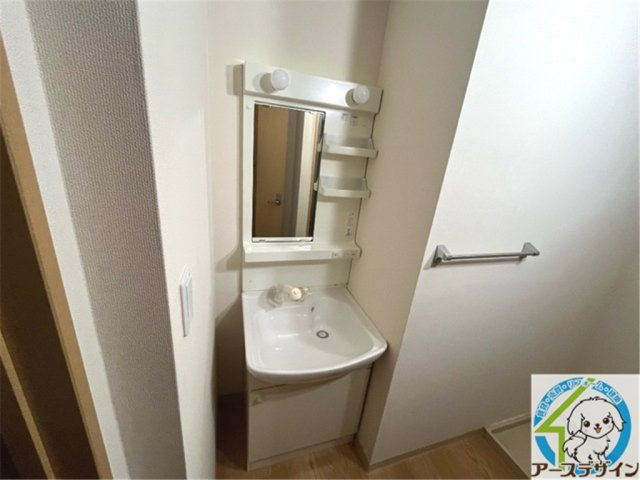 マウントック・レオの洗面所|パース写真