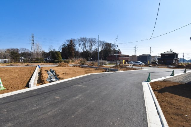 コンフォートプレイス川越市下松原2期　全7区画の前面道路含む現地写真