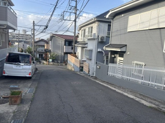 【前面道路含む現地写真】 | 戸建　藤沢市片瀬 | 前面道路