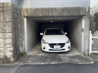 【駐車場】 | 戸建　藤沢市片瀬 | カースペース
