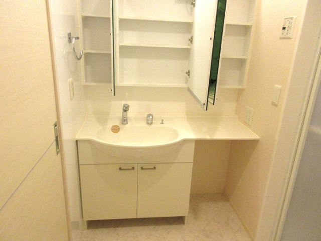 フェリーチェの独立洗面台