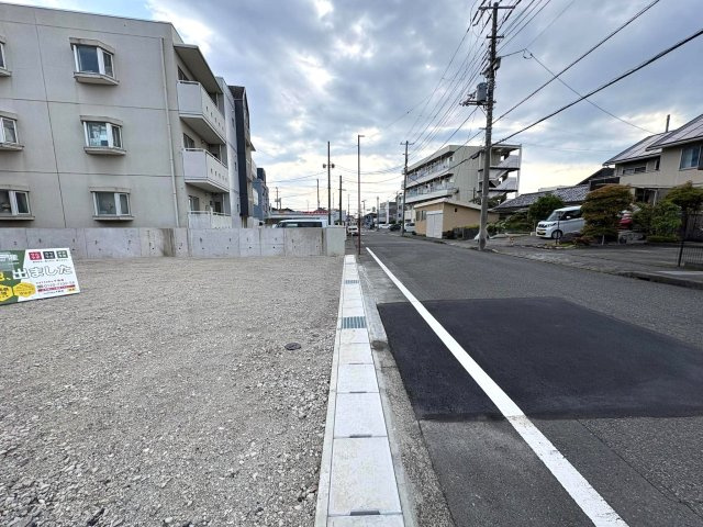N-STAGE　沼津市三園町1期　全１区画の前面道路含む現地写真