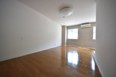 【居間・リビング】 | グランディア北野異人館通