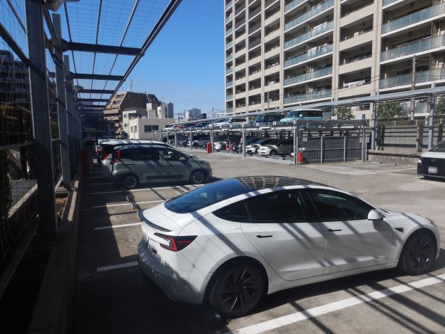 シスナブ池袋本町の駐車場