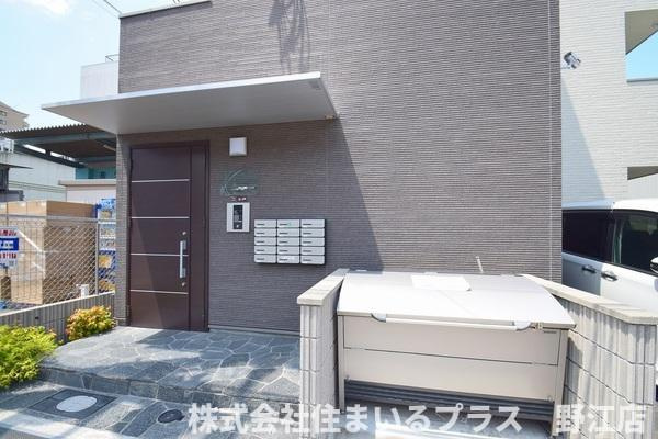 アンプルールフェール今津のエントランス