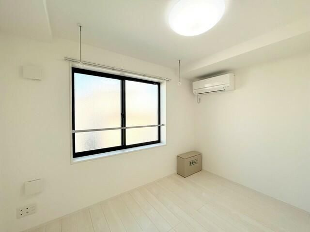 コンフォール新小岩の居間・リビング