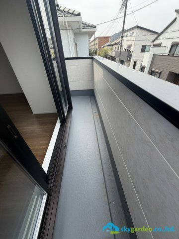 平塚市黒部丘２期　新築戸建　全２棟　１号棟のバルコニー