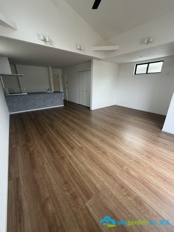 平塚市黒部丘２期　新築戸建　全２棟　１号棟の居間・リビング