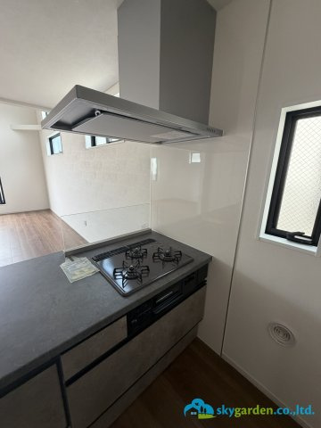 平塚市黒部丘２期　新築戸建　全２棟　１号棟のキッチン