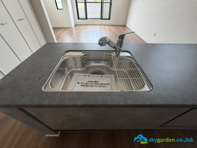 平塚市黒部丘２期　新築戸建　全２棟　１号棟のキッチン