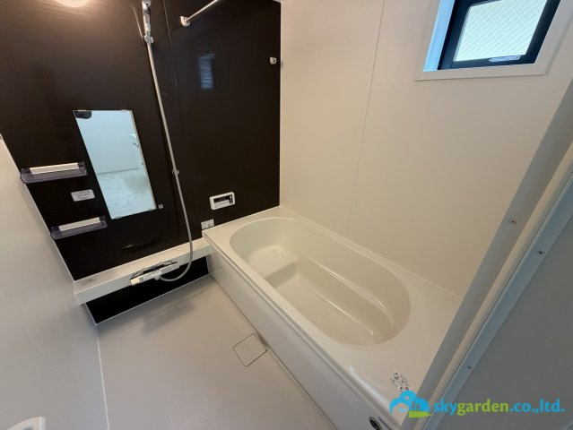 平塚市黒部丘２期　新築戸建　全２棟　１号棟の浴室