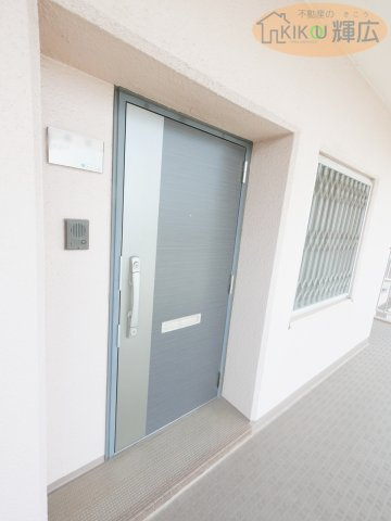 マンハイム加古川C棟　6階の玄関