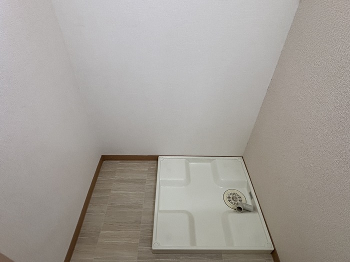 リースランドネオス春日壱番館　Ａ