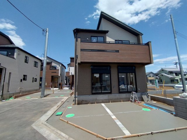 【外観】 | 新座市栄2丁目　新築一戸建住宅　全5棟　(保谷店) | 小中学校が徒歩15分以内にありお子様の登下校も安心。