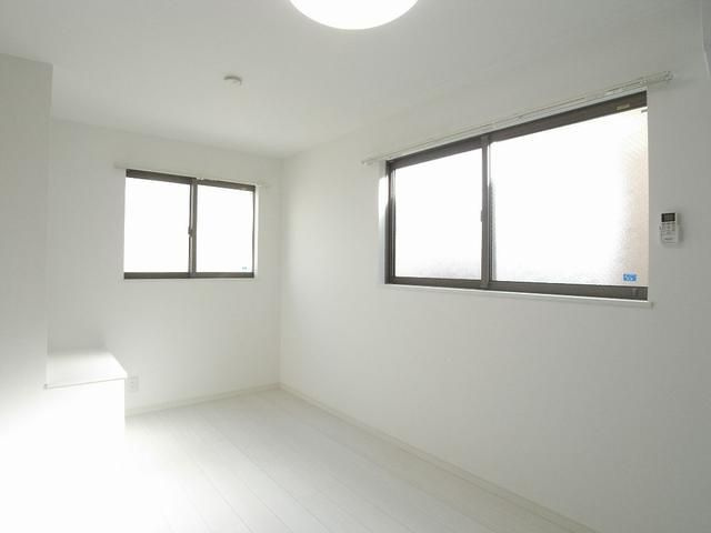 フォーリア加賀