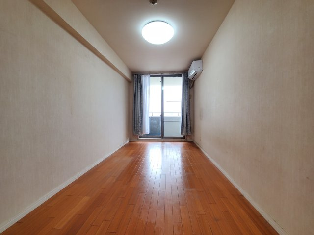 ダイアパレス吉川の洋室|個人の部屋や寝室として使える洋室です