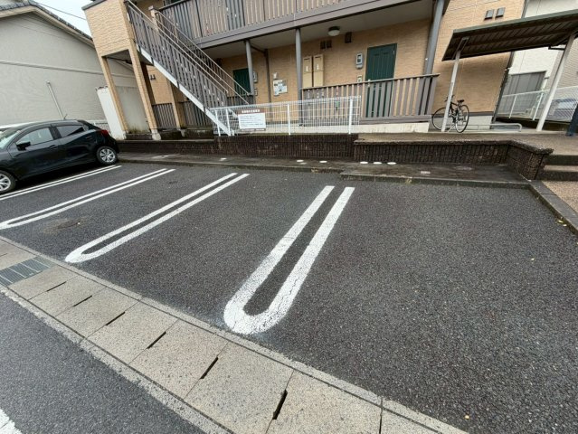 プリマヴェーラの駐車場