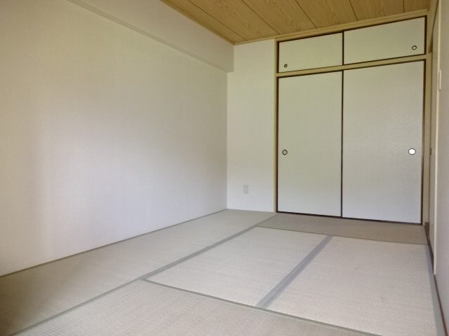 バレルビラの内装