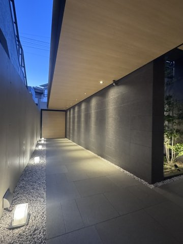 プラセシオン千種自由ヶ丘のエントランス